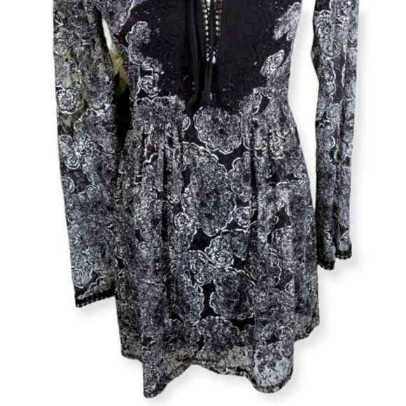 FRANCESCA'S MI AMI BLACK & WHITE BOHO INSPIRED DRESS SZ.XS EUC. - Picture 3 of 6